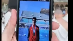 صدقة جارية لروح يوسف محمد عبر كرسي بالحرم ومبادرة جماعية من السباحين